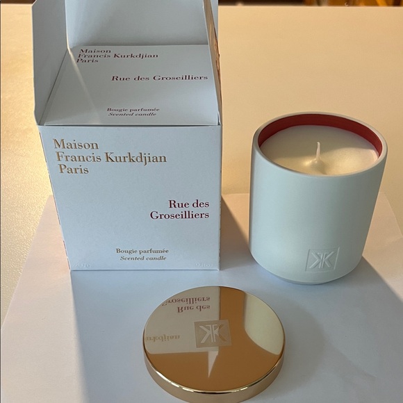 Maison Francis Kurkdjian white and burgundy scented candle with gold lid - Picture 2 of 11